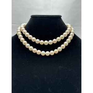 two layered faux pearl necklace with a very nice clasp